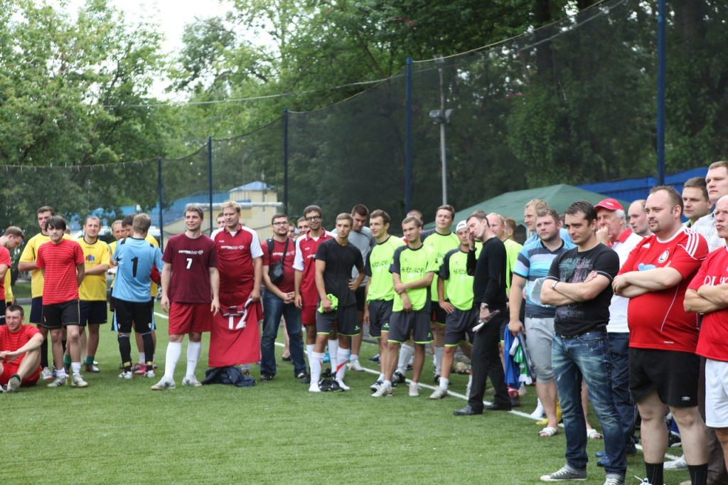 Команда Studentsport.ru дебютировала на "Кубке торговли 2012" Команда Studentsport.ru дебютировала на "Кубке торговли 2012"