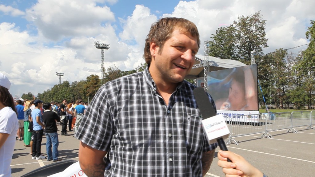 Александр Емельяненко, многократный чемпион России, Европы  и мира по  боевому самбо